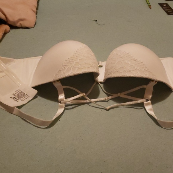 White strappy bra - Picture 3 of 4